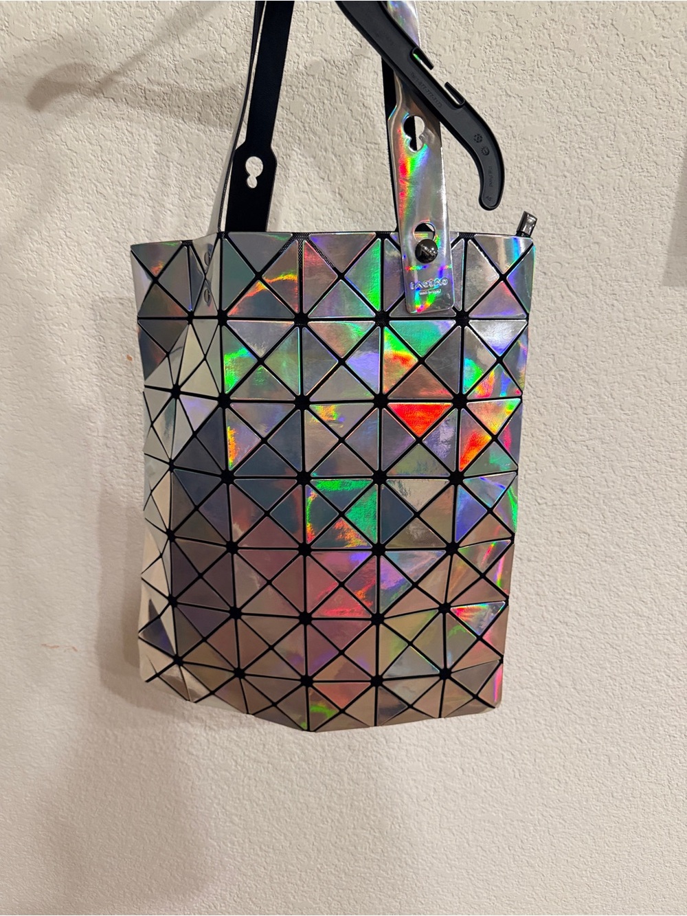 Bao bao Issey Miyake Iridescent Geometric Tote Bag - Holographic Silver